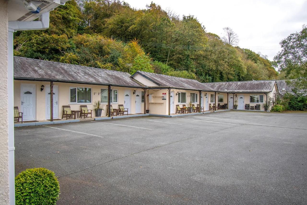 Estuary Lodge Motel B&B Talsarnau Exterior photo