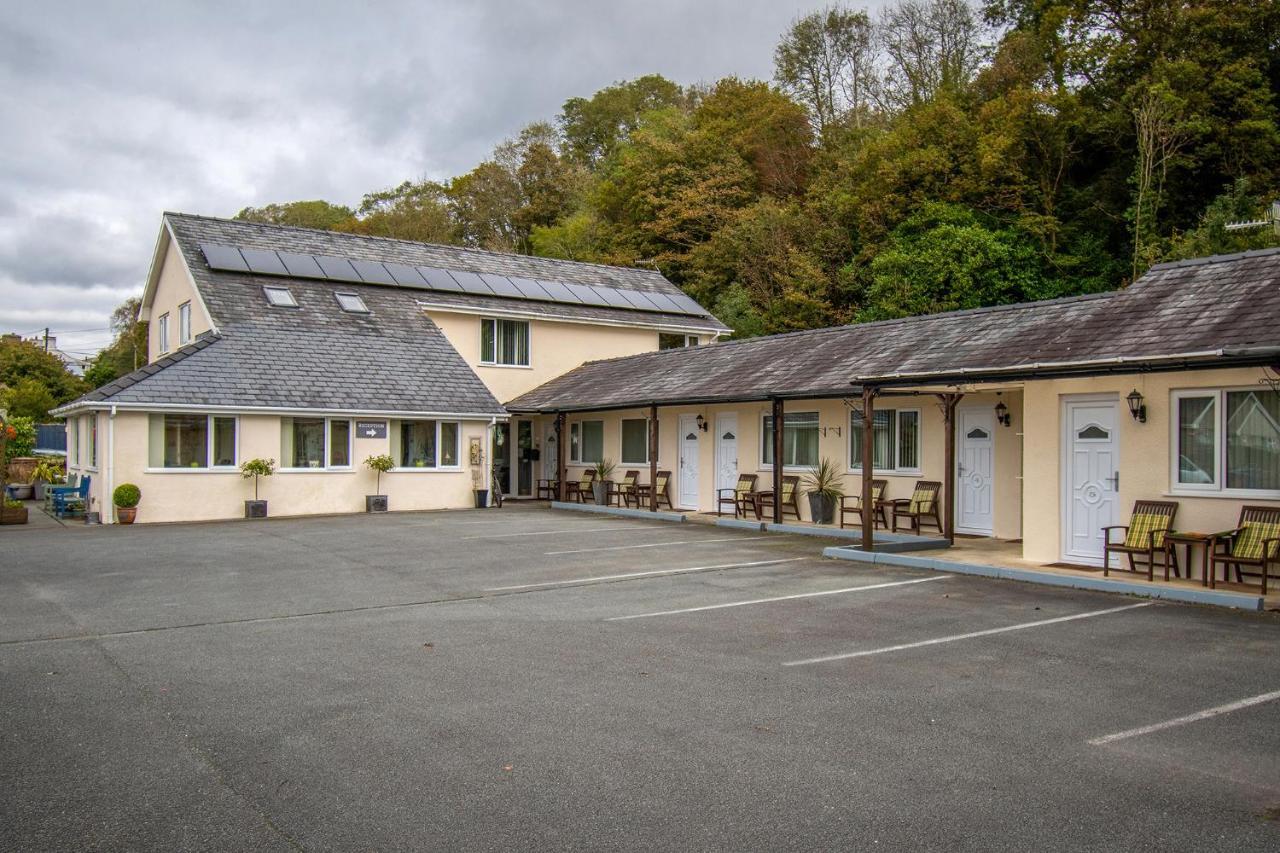 Estuary Lodge Motel B&B Talsarnau Exterior photo